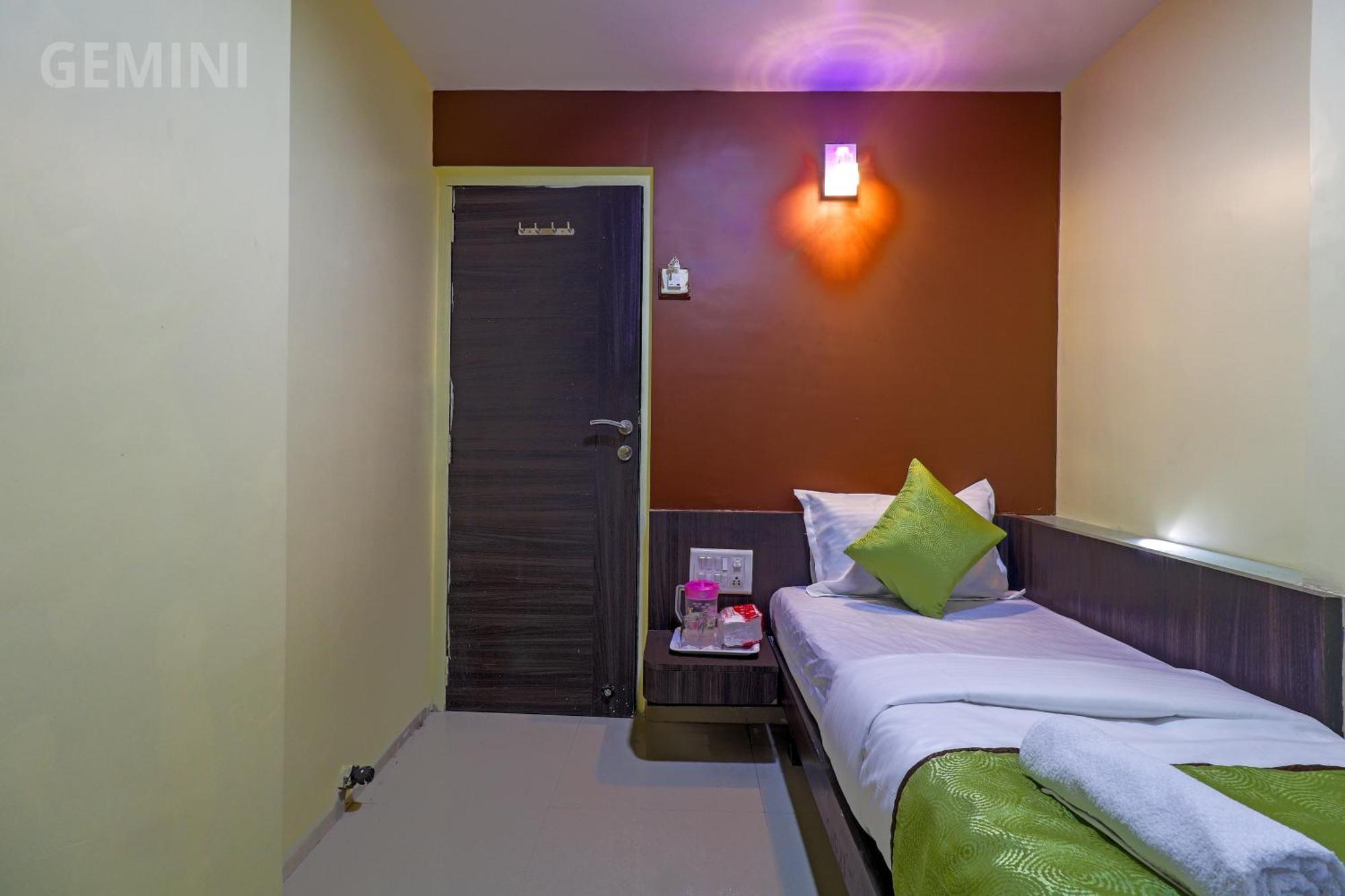 Hotel Gemini มุมไบ ภายนอก รูปภาพ