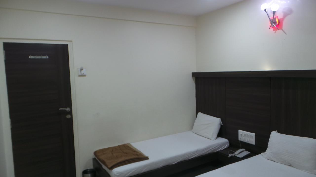 Hotel Gemini มุมไบ ภายนอก รูปภาพ