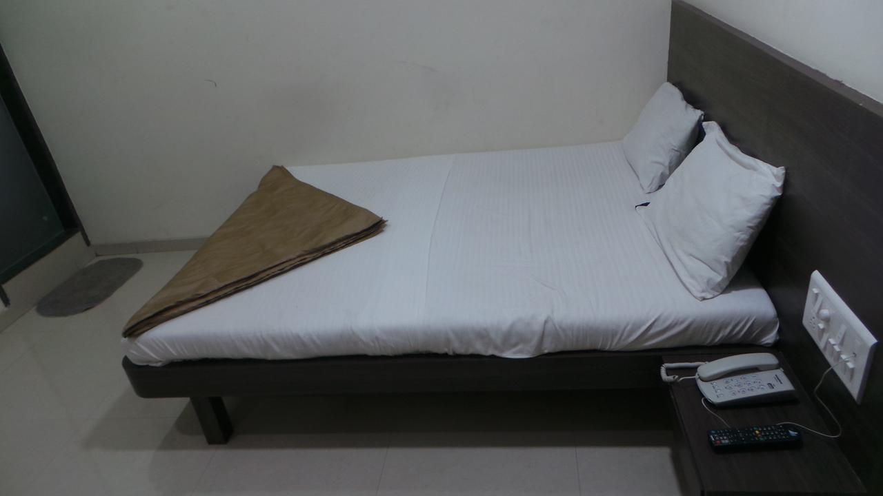 Hotel Gemini มุมไบ ภายนอก รูปภาพ